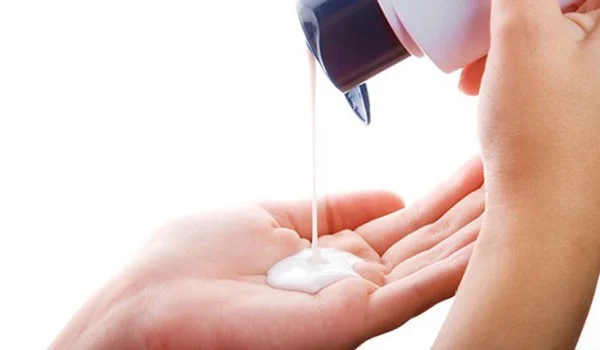 Cách làm lotion dưỡng da da mặt và toàn thân